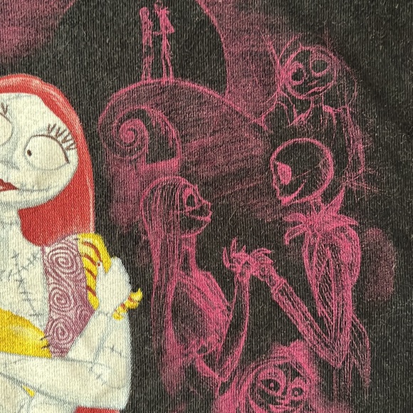 ✨Reduced NWOT DISNEY'S STUDIO COLLECTIONS Nightmare Before Christmas t- shirt - Picture 4 of 8